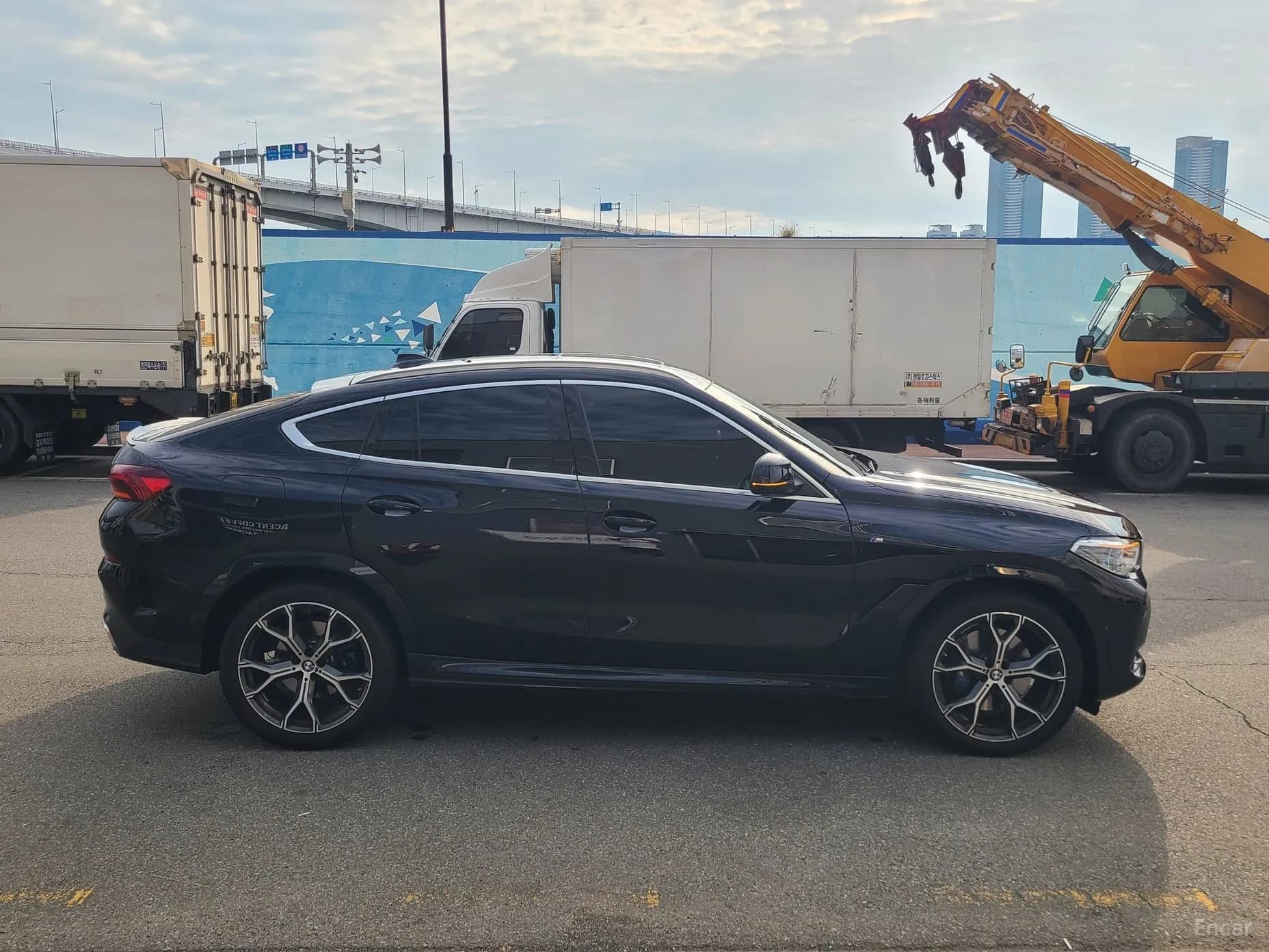X6 (G06)