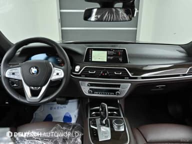 7 Series (G11)