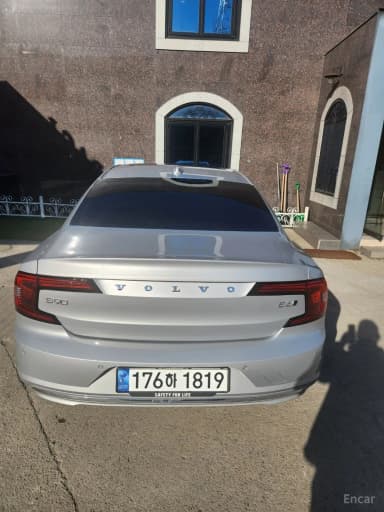 S90