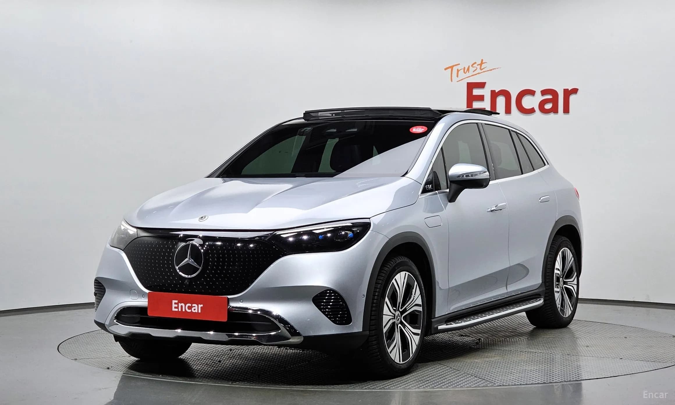 EQE SUV X294