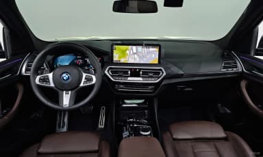 X3 (G01)
