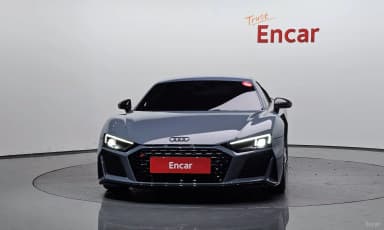 R8 (4S)