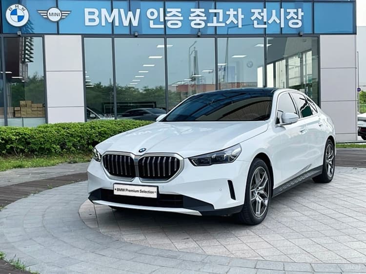5 Series (G60)