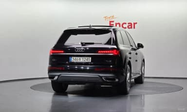 Q7 (4M)