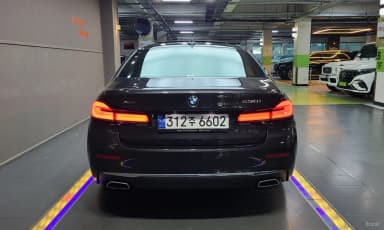 5 Series (G30)