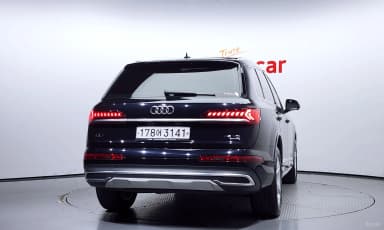 Q7 (4M)