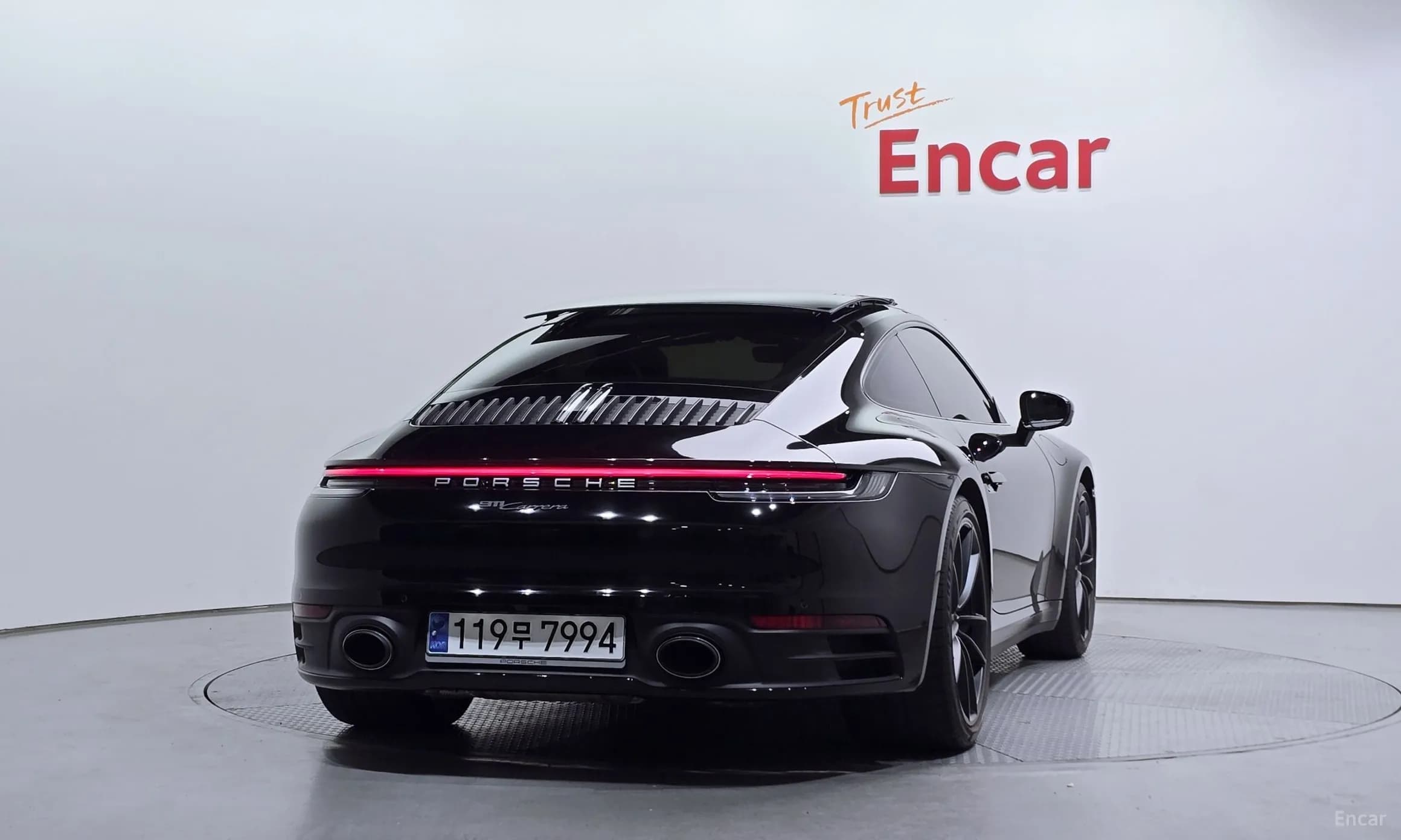 911 (992)