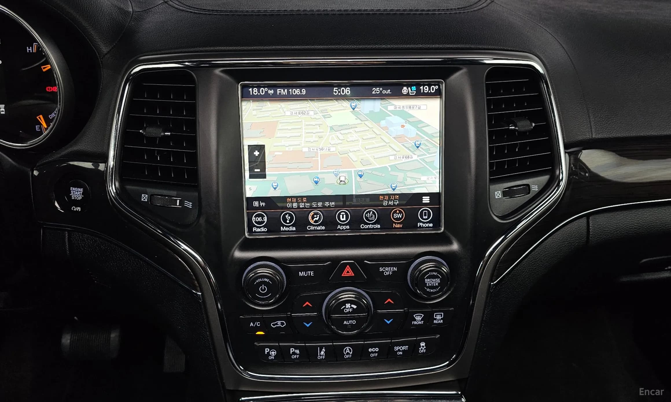 Grand Cherokee