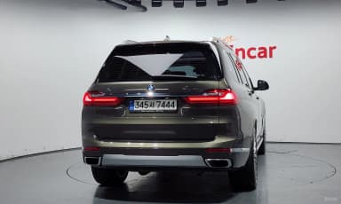 X7 (G07)