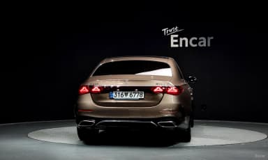 E-Class W214