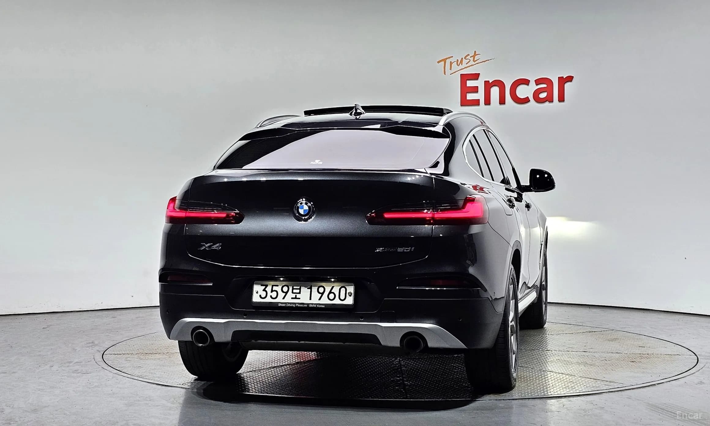 X4 (G02)