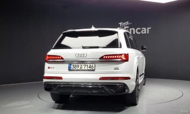 Q7 (4M)