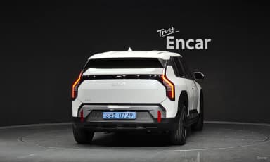 EV3