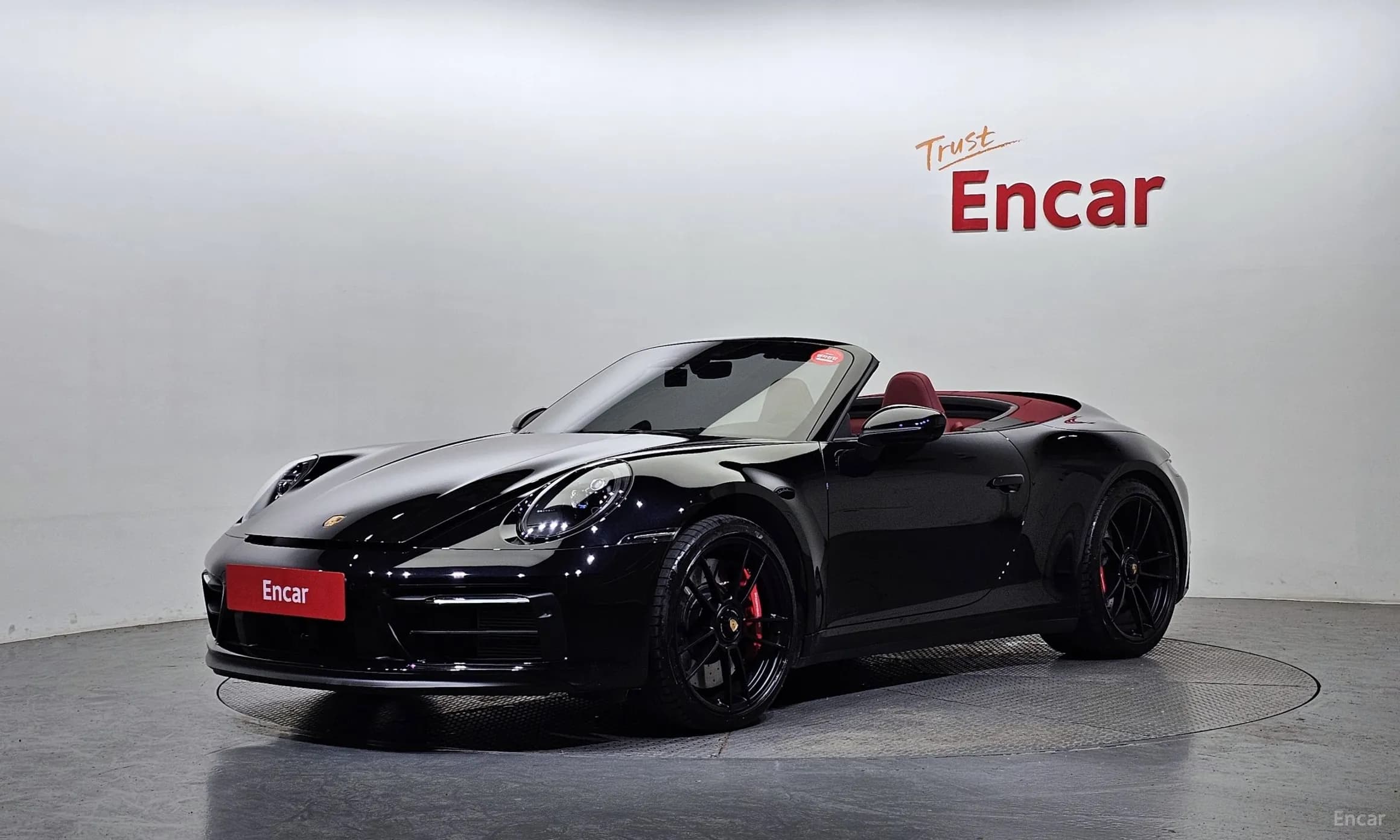 911 (992)