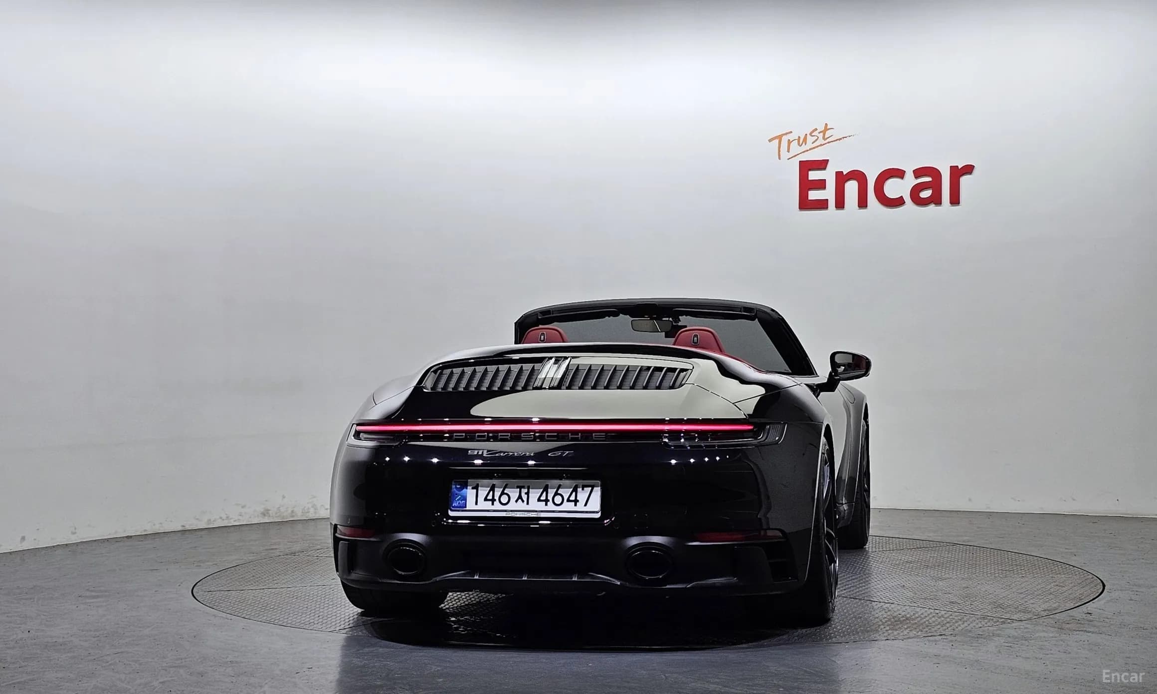 911 (992)