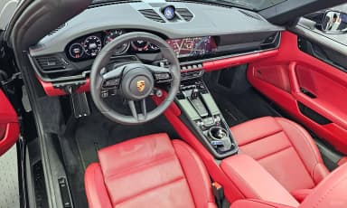 911 (992)