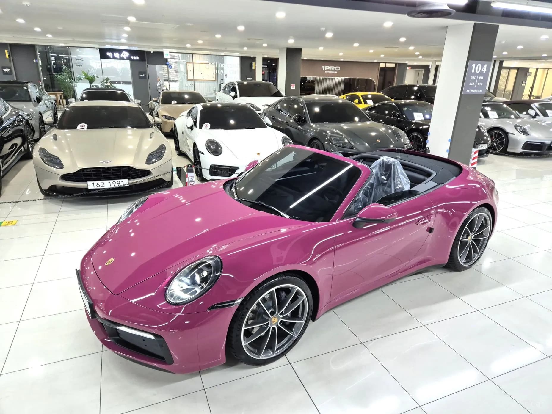 911 (992)