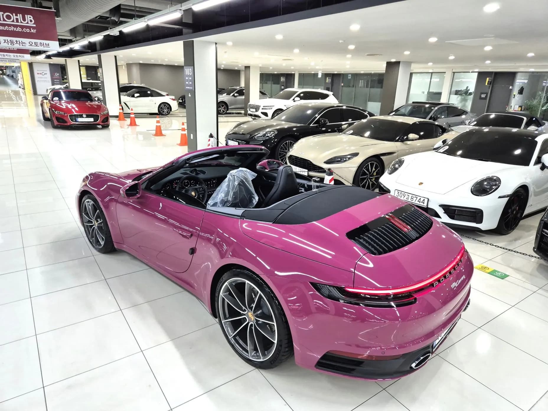 911 (992)