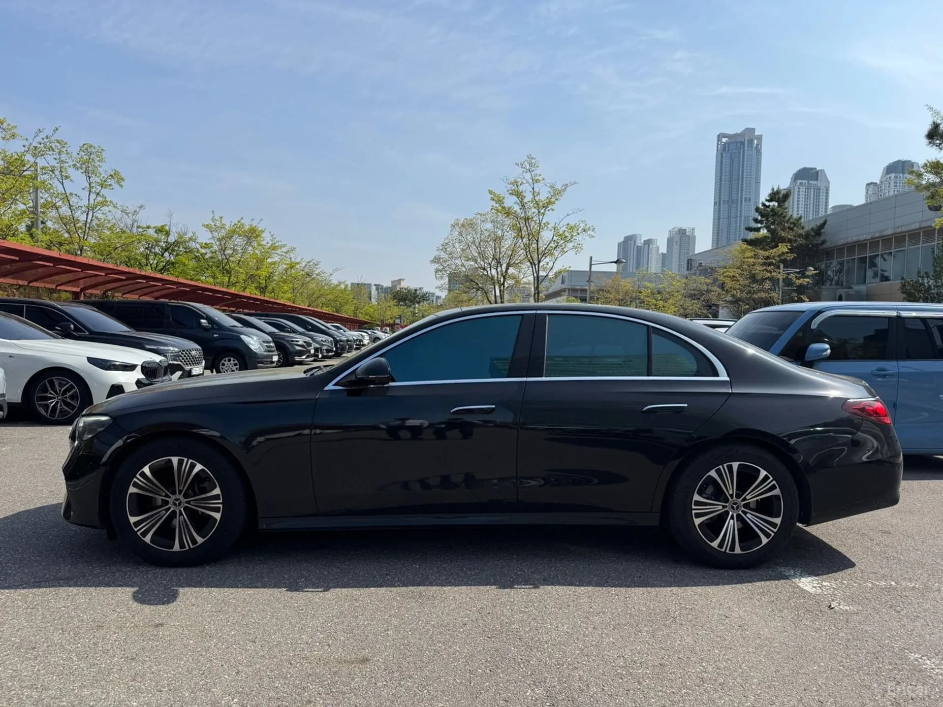 E-Class W214