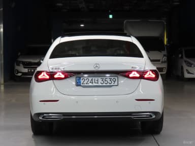 E-Class W214