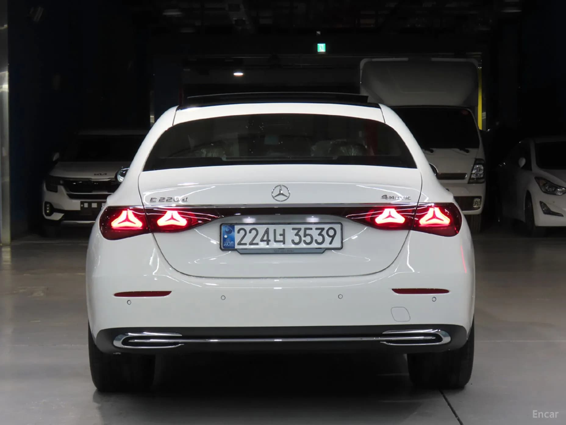 E-Class W214