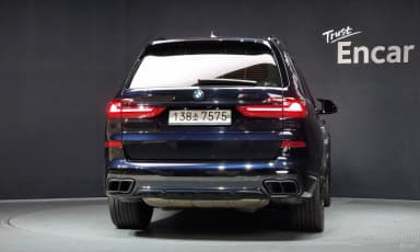 X7 (G07)