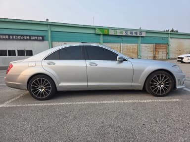 S-Class W221