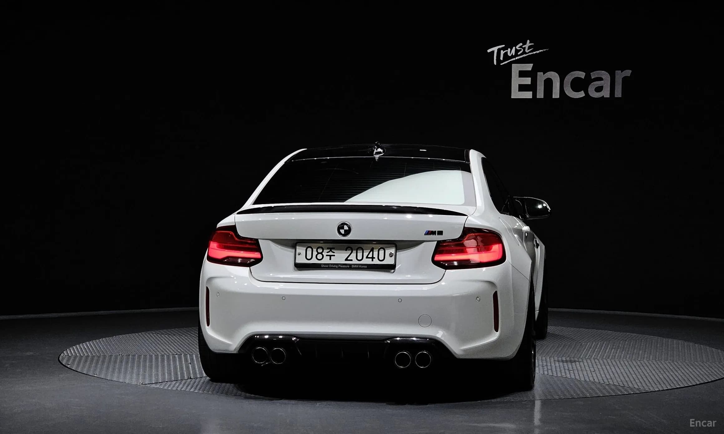 M2 (F87)