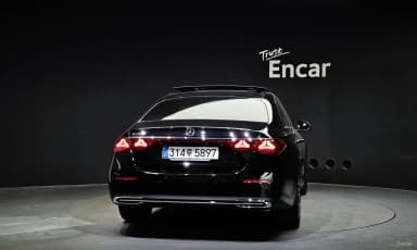 E-Class W214