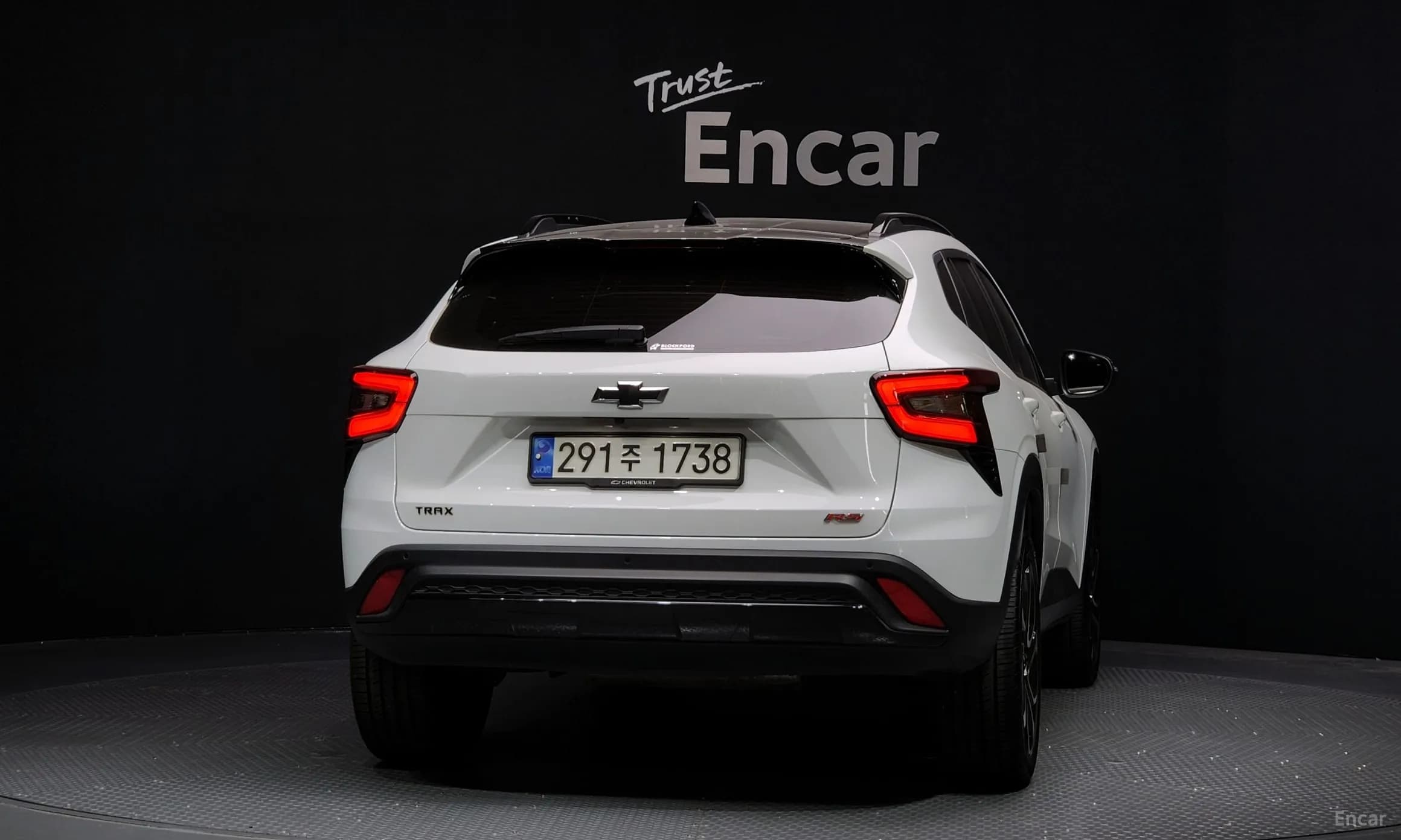 Trax Crossover