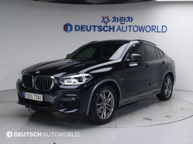 X4 (G02)