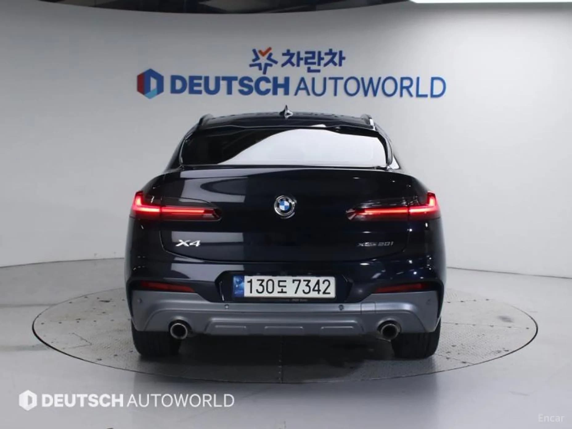 X4 (G02)