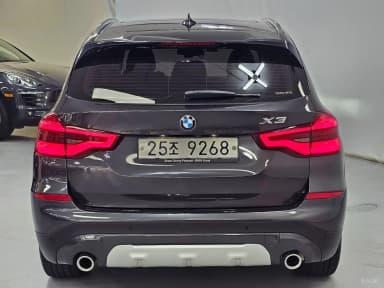 X3 (G01)
