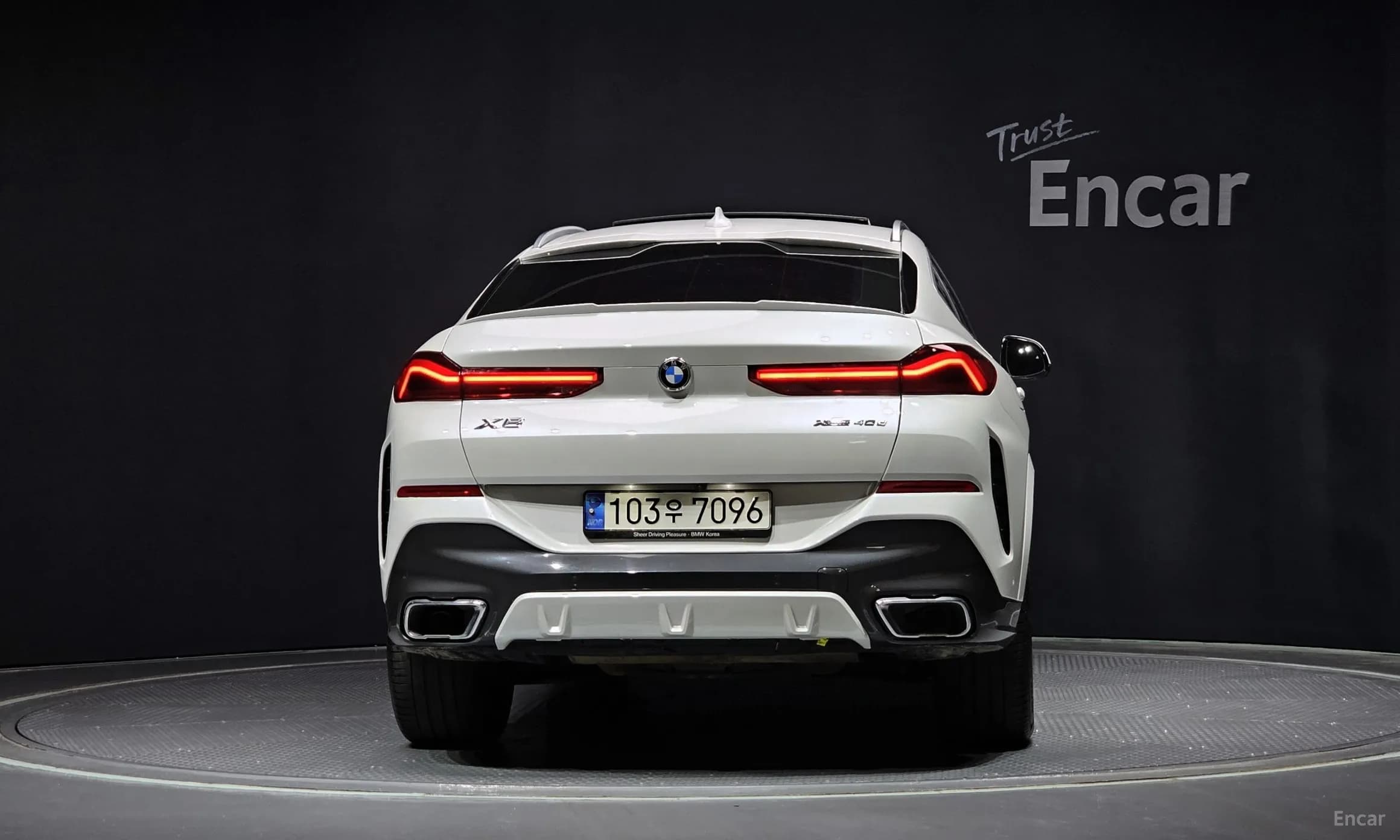 X6 (G06)