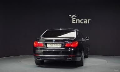 7 Series (F01)
