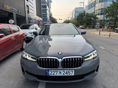 5 Series (G30)