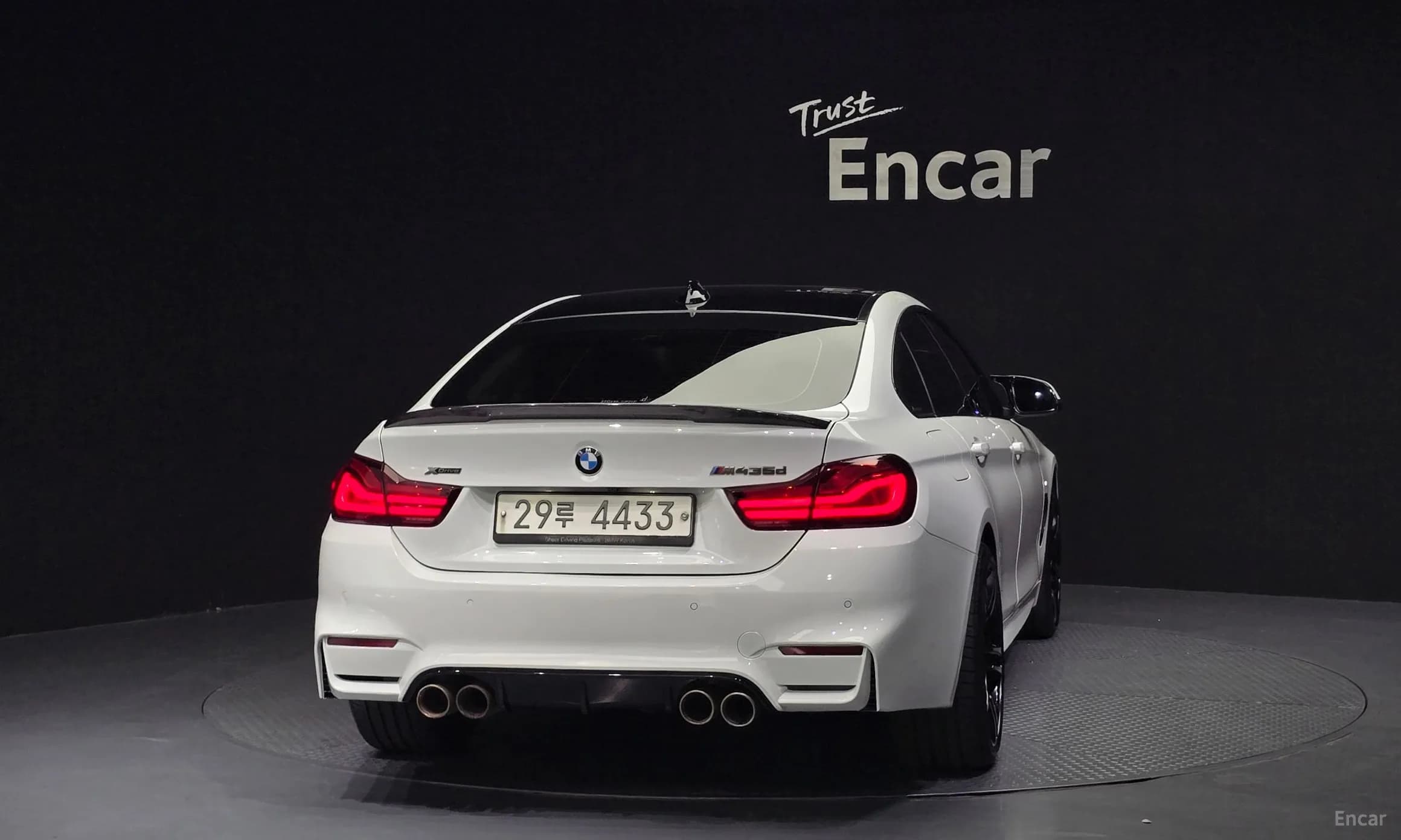 Series 4 (F32)