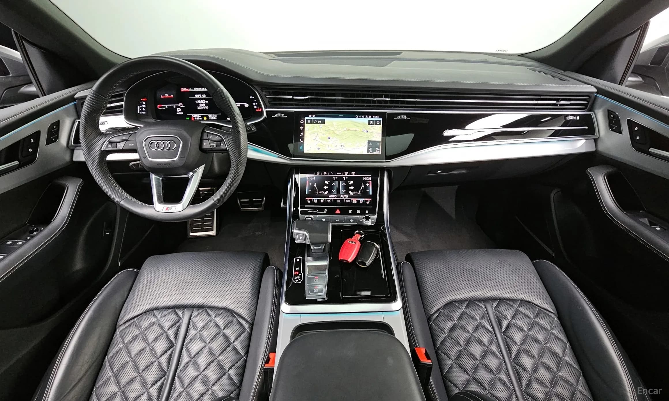 Q8 (4M)