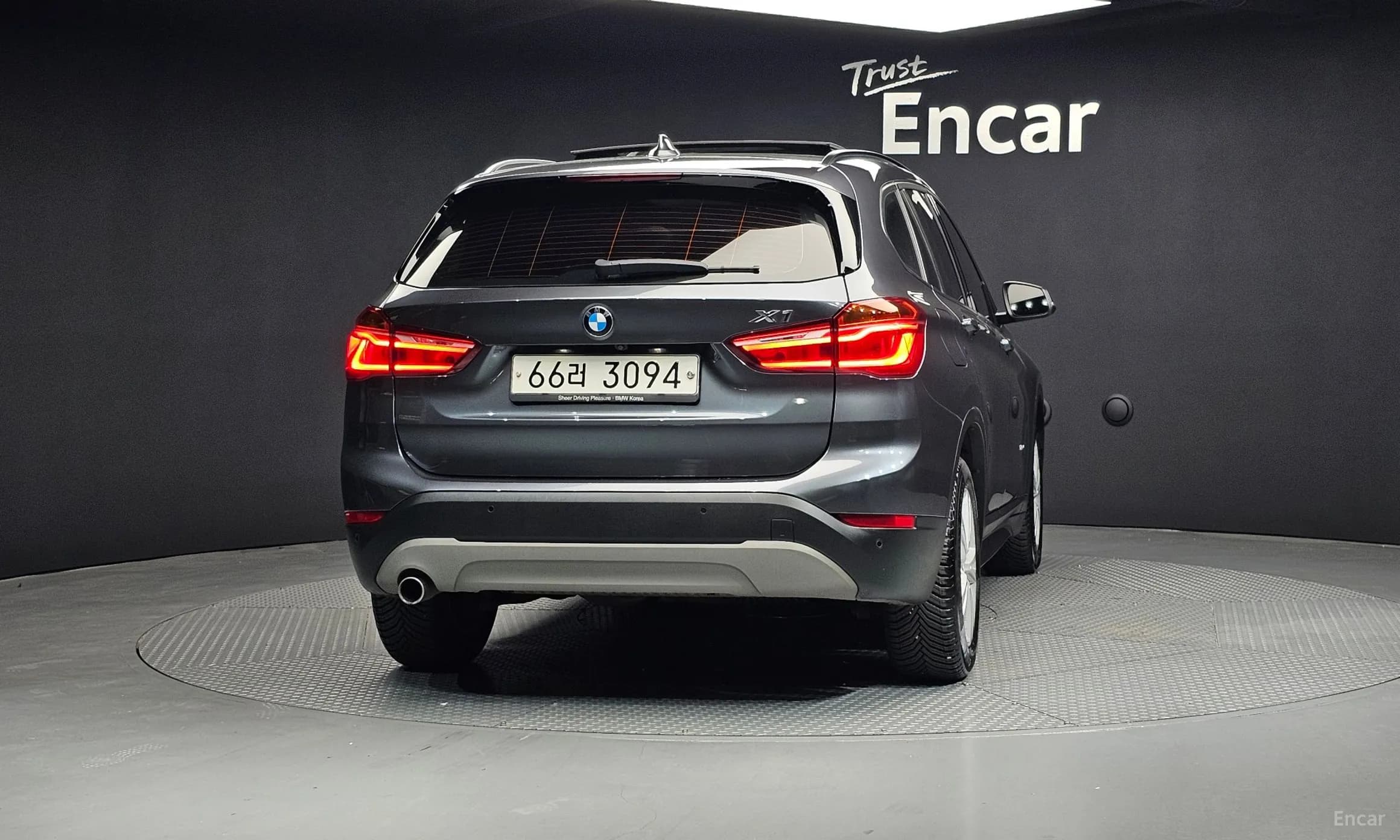 X1 (F48)