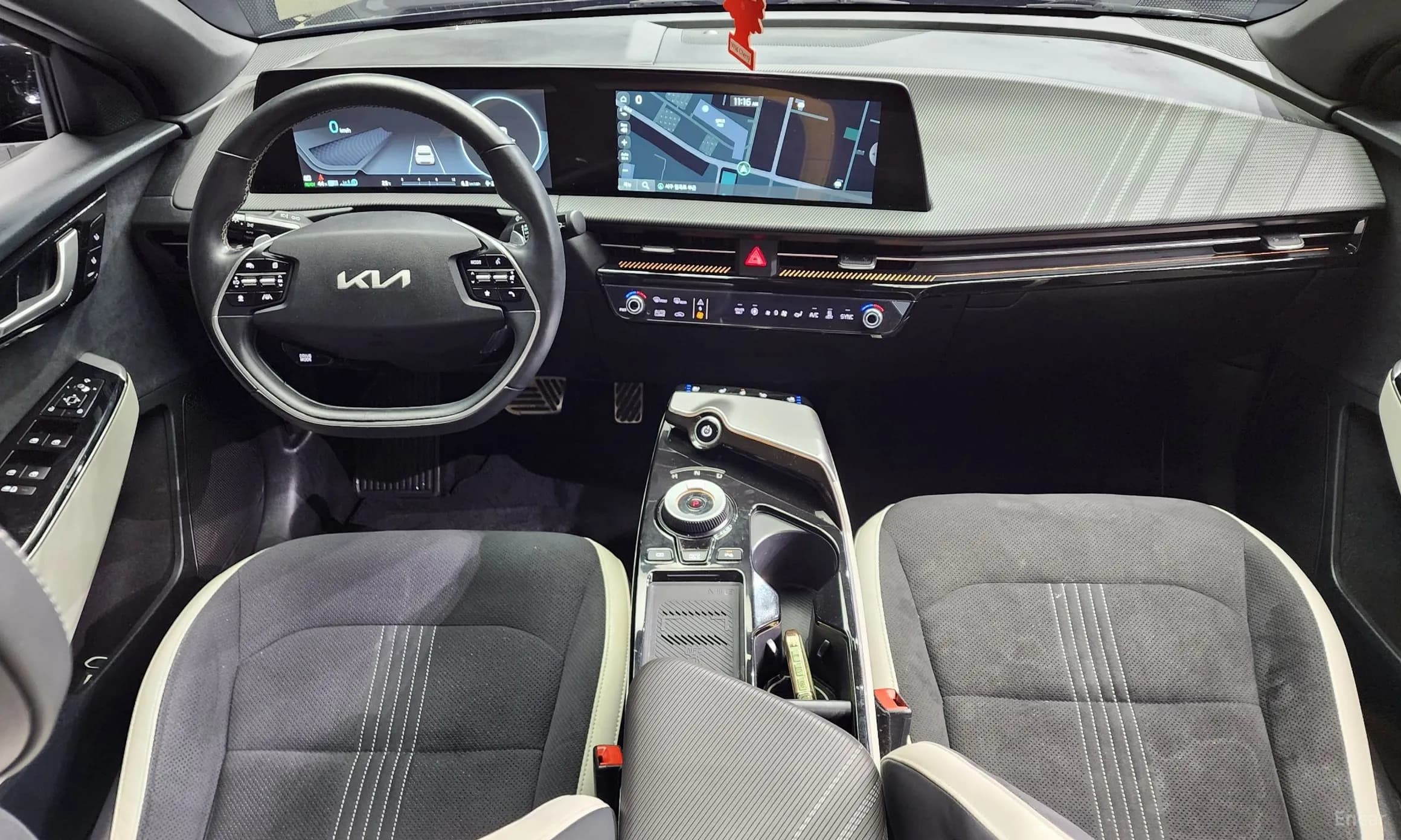 EV6