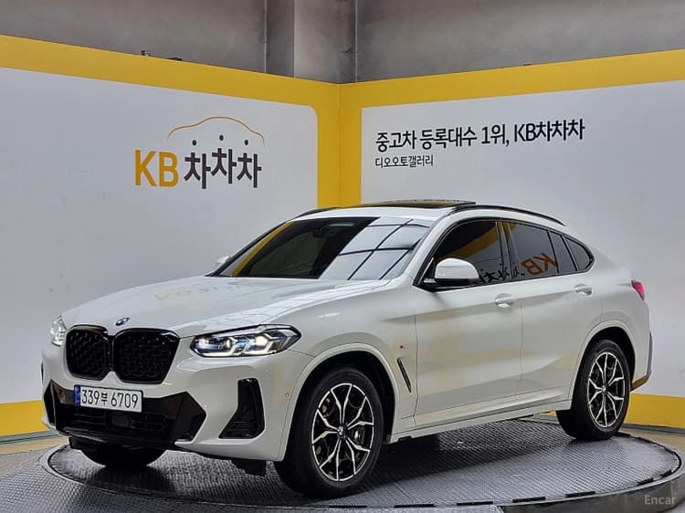 X4 (G02)