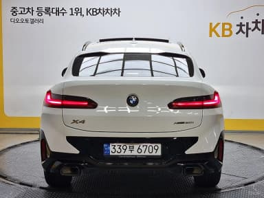 X4 (G02)