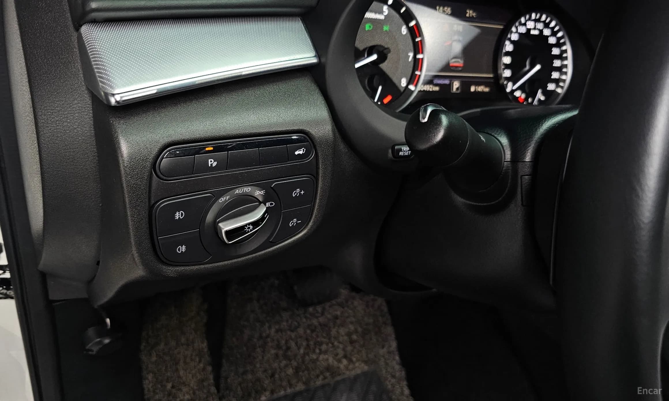 QX50 (P71A)