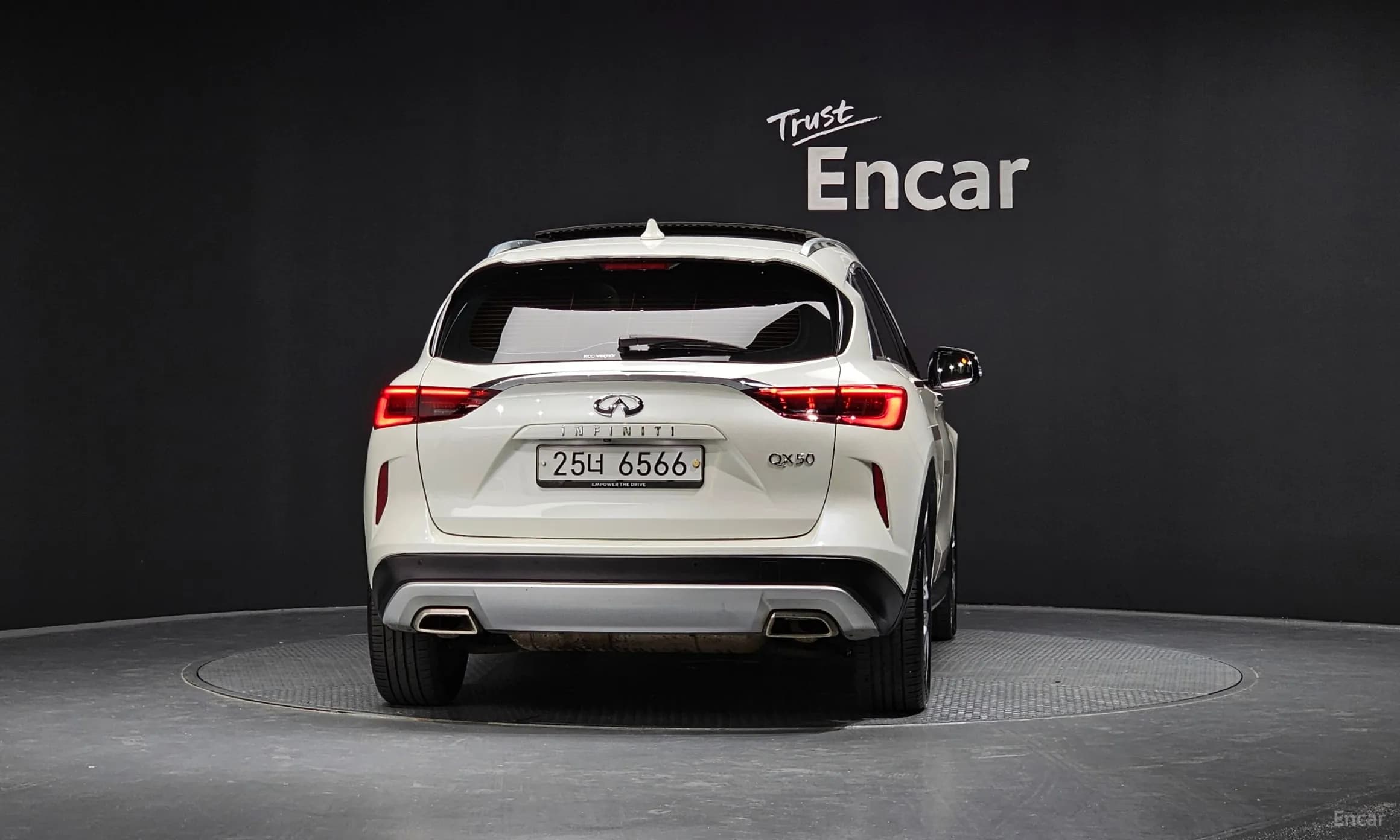 QX50 (P71A)