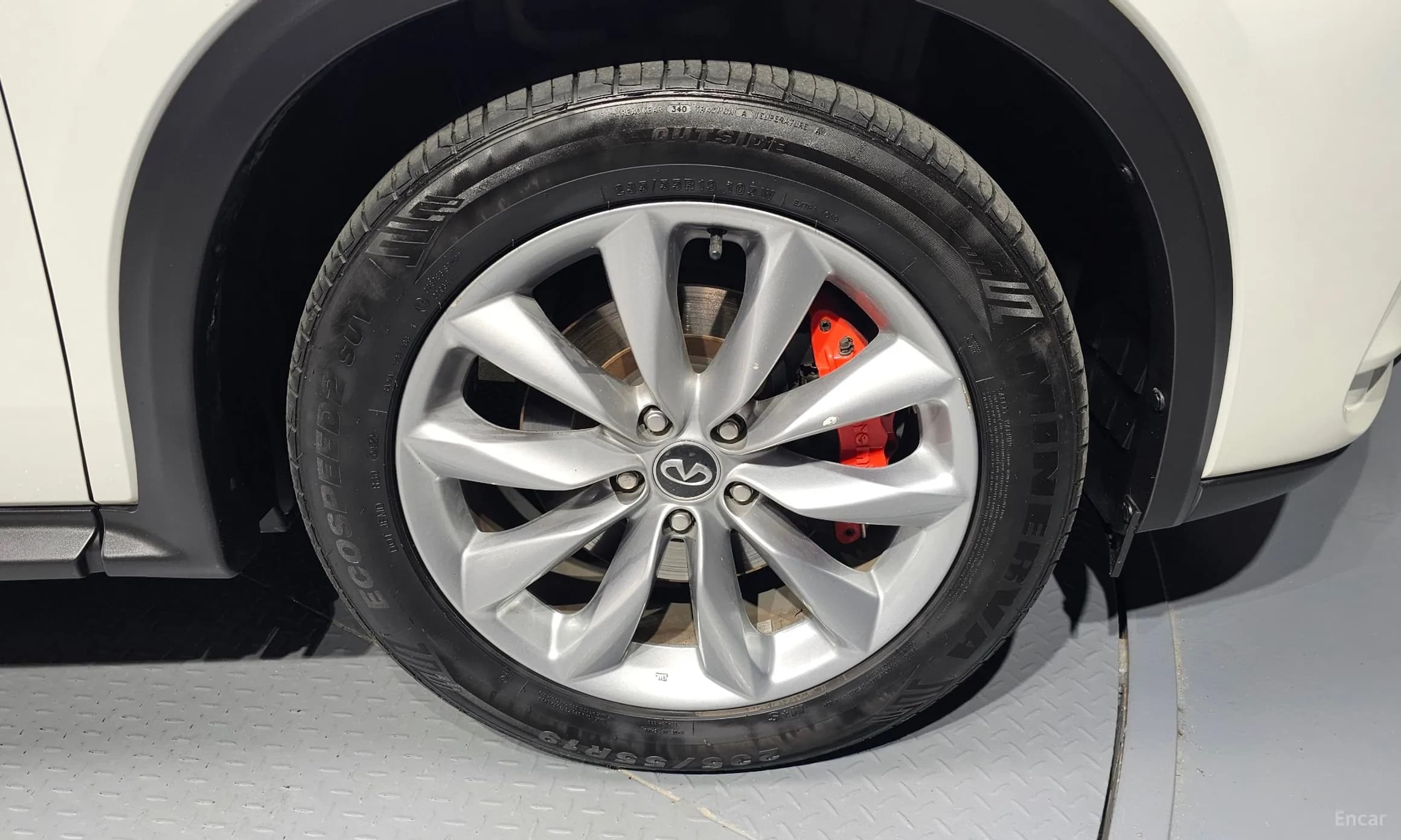 QX50 (P71A)