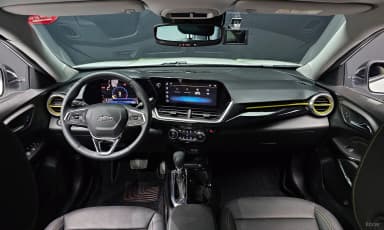Trax Crossover