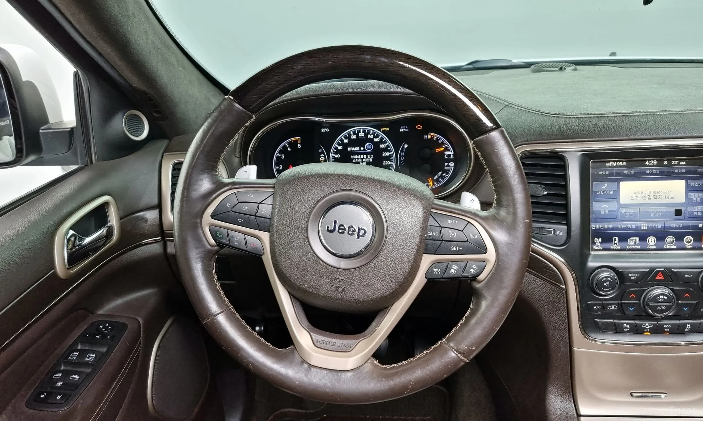 Grand Cherokee