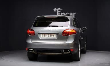New Cayenne