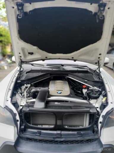 X5 (E70)
