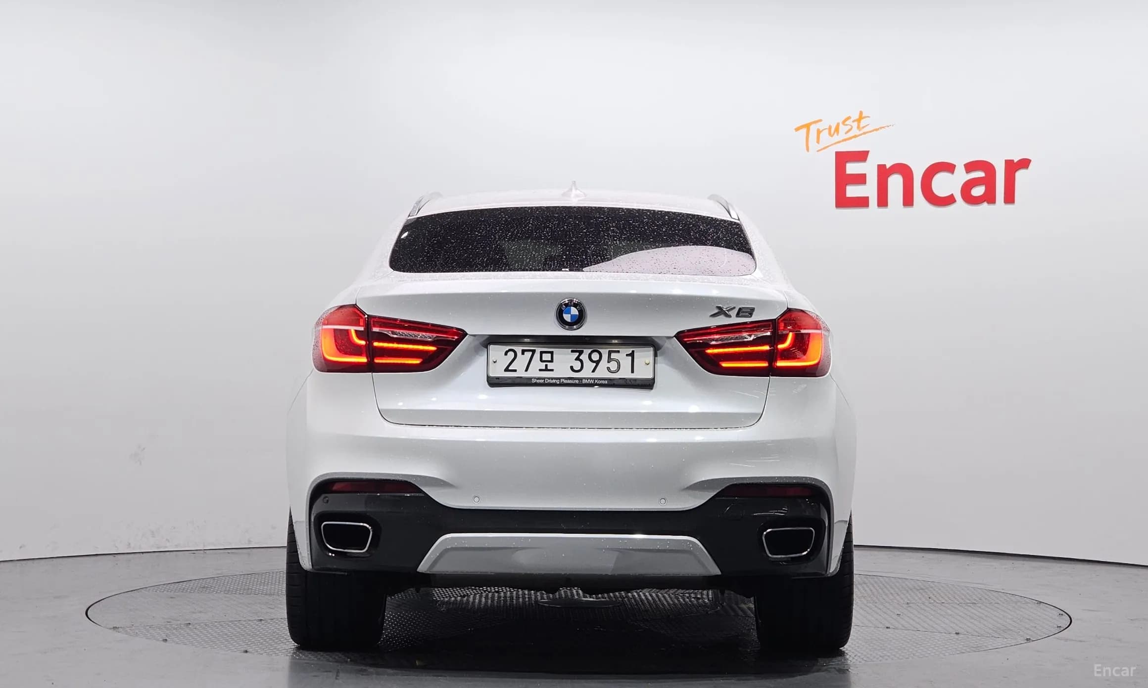 X6 (F16)